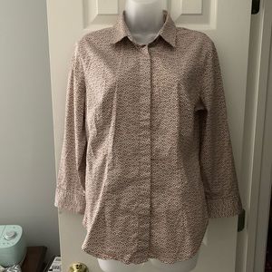 NEW YORK & COMPANY - Patterned Collared Button Up